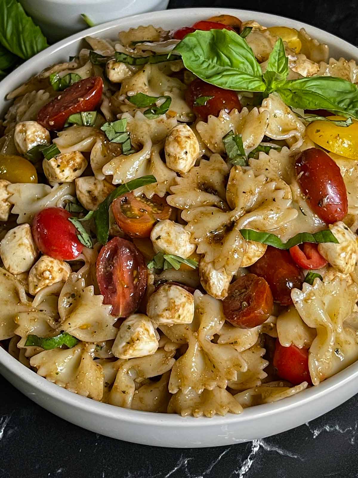 Pesto Caprese Pasta Salad Don T Sweat The Recipe