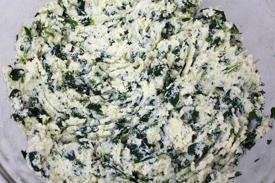 spinach manicotti stuffing mixture in a bowl