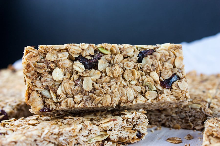 Close up of sliced granola bars.