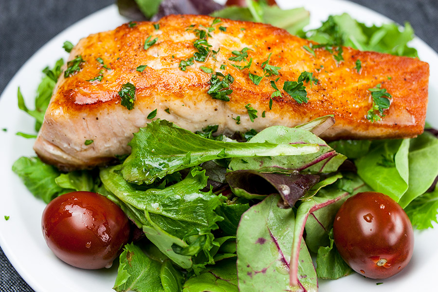 Pan-Seared Salmon Salad with Lemon Dijon Vinaigrette - Don't Sweat The ...