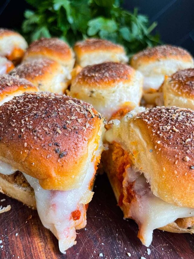 Easy Baked Chicken Parmesan Sliders Don T Sweat The Recipe   Chicken Parmesan Sliders 19 640x853 