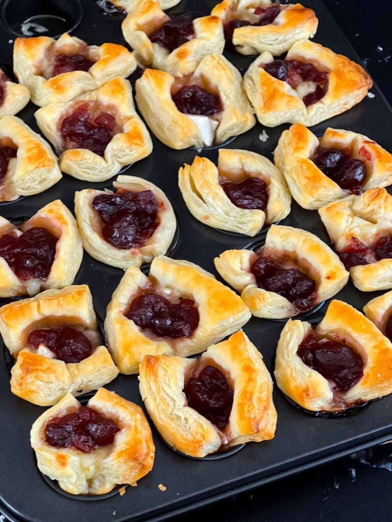 Baked Cranberry brie bites.