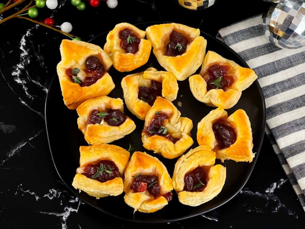 Baked Cranberry brie bites.