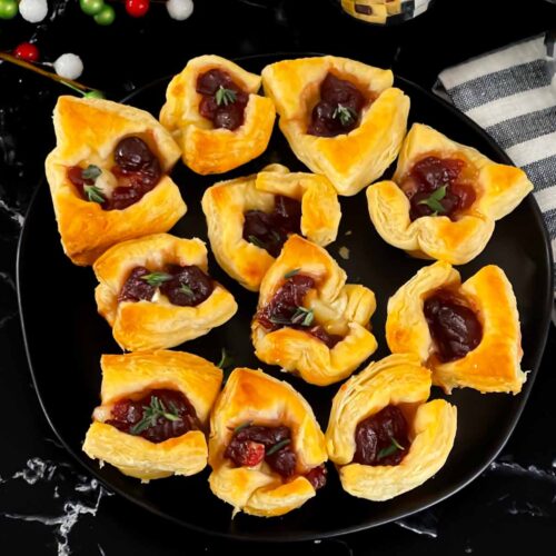 Baked Cranberry brie bites.